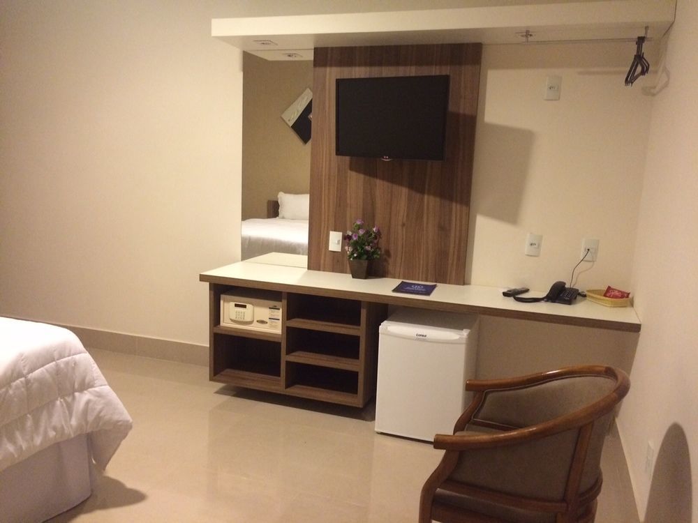 Business Park Hotel ออร์โตลังเจีย ภายนอก รูปภาพ